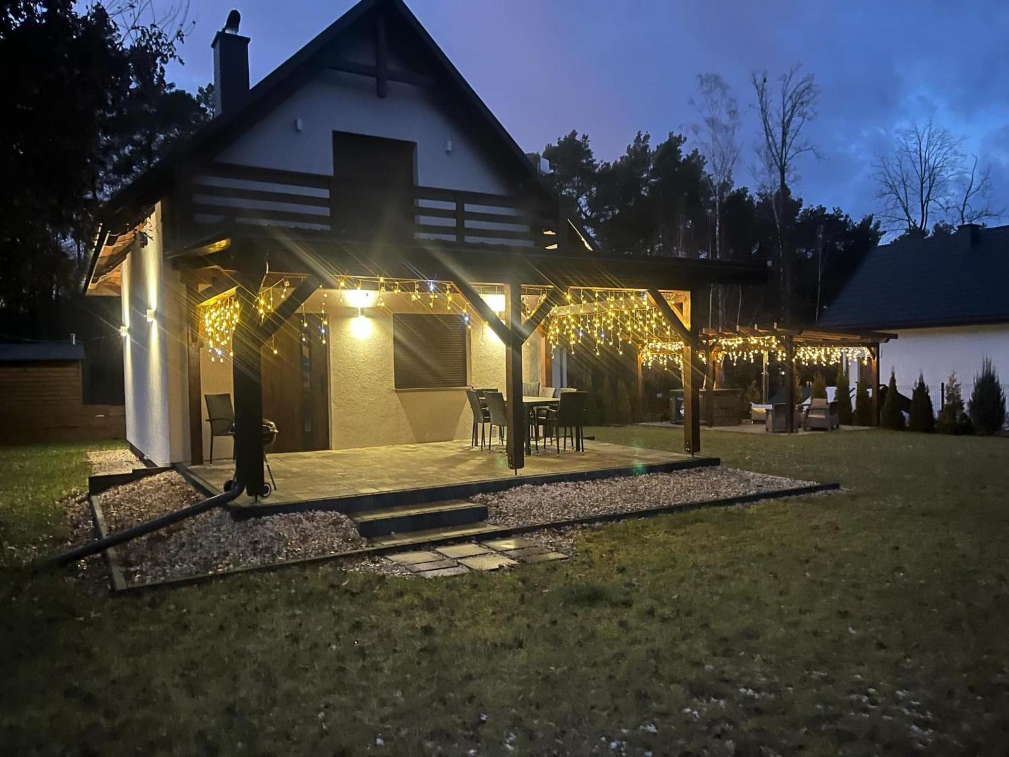 Willa Pod Debami Domek Nad Zalewem Chancza Z Balia Na Wylacznosc Rakow  Extérieur photo
